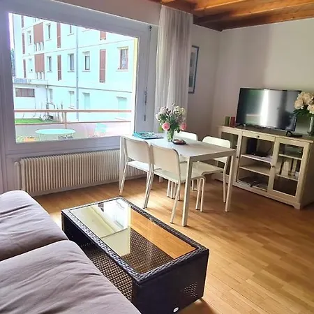 Pom'verte-pres Du Centre-ville Et Du -parking Gratuit Apartment